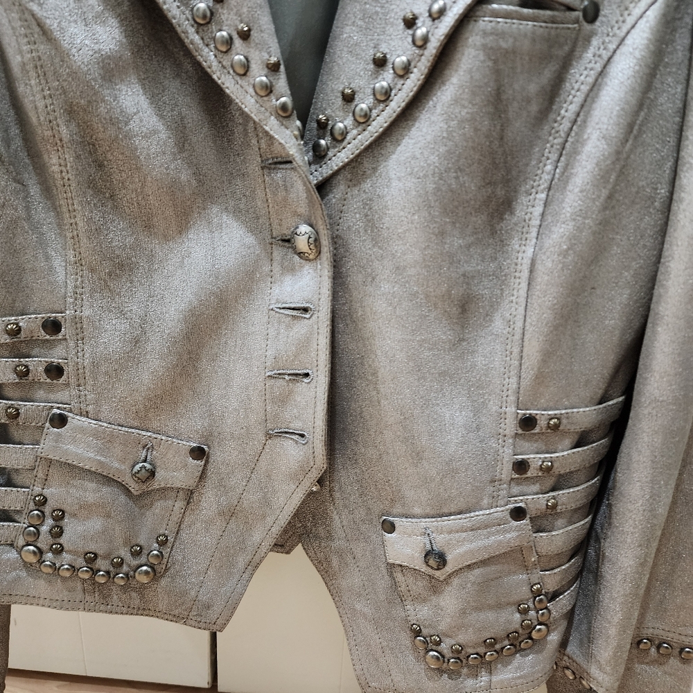Double D Ranch Metallic Studded Leather Jacket - Picture 8 of 10